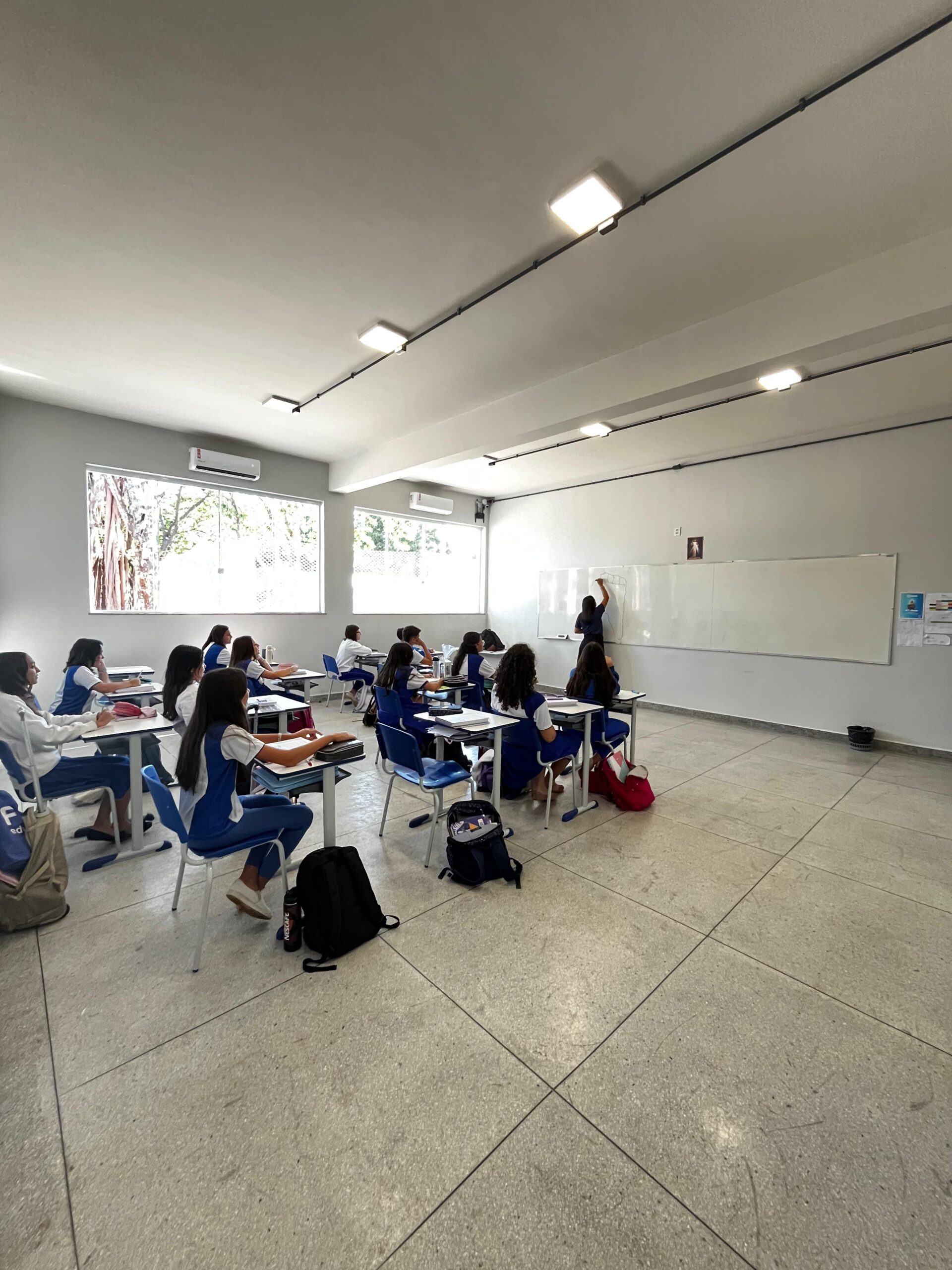 bf3c79ef-0d47-4dd1-abfa-19dedc44f2b3